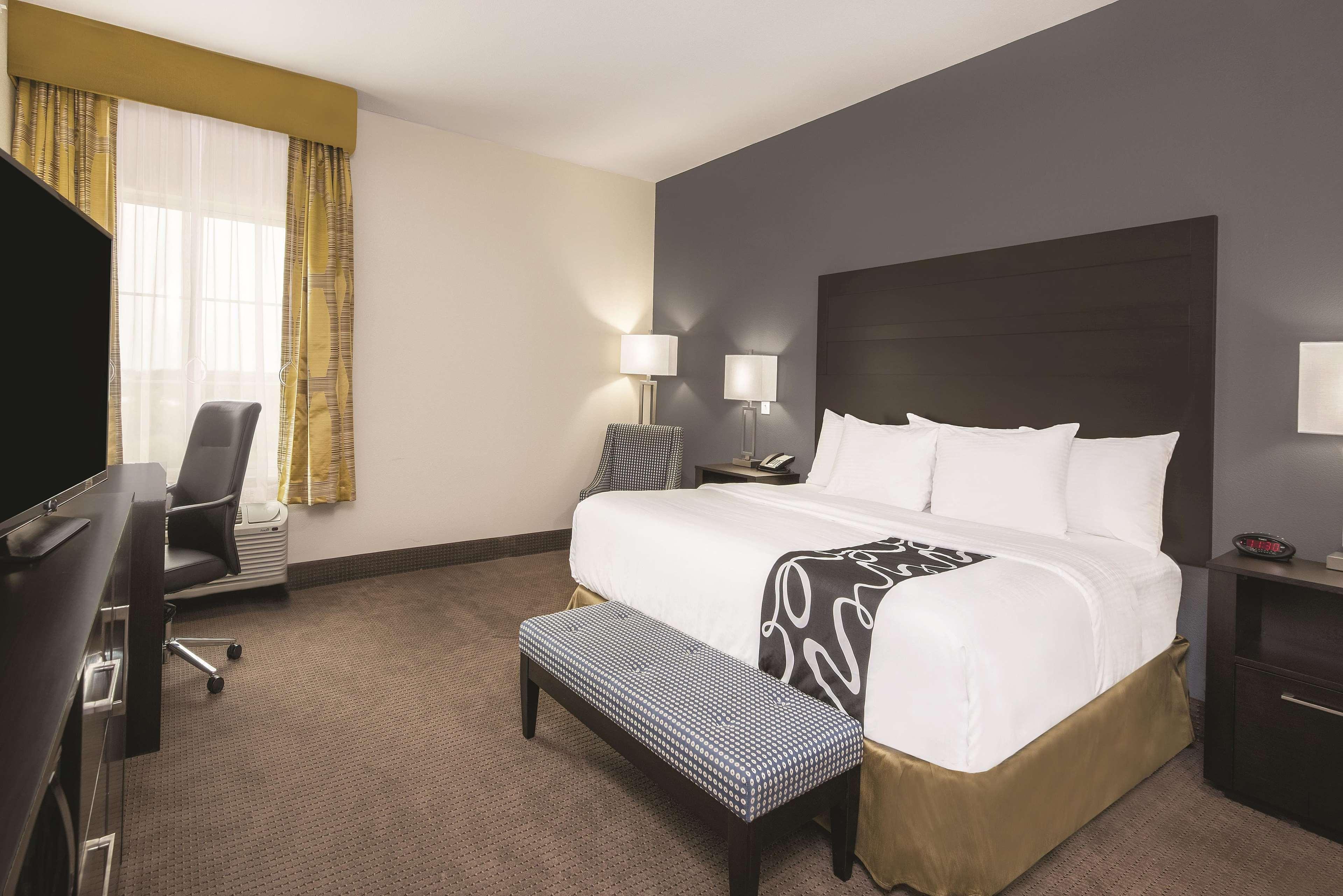 La Quinta By Wyndham Karnes City - Kenedy Екстер'єр фото