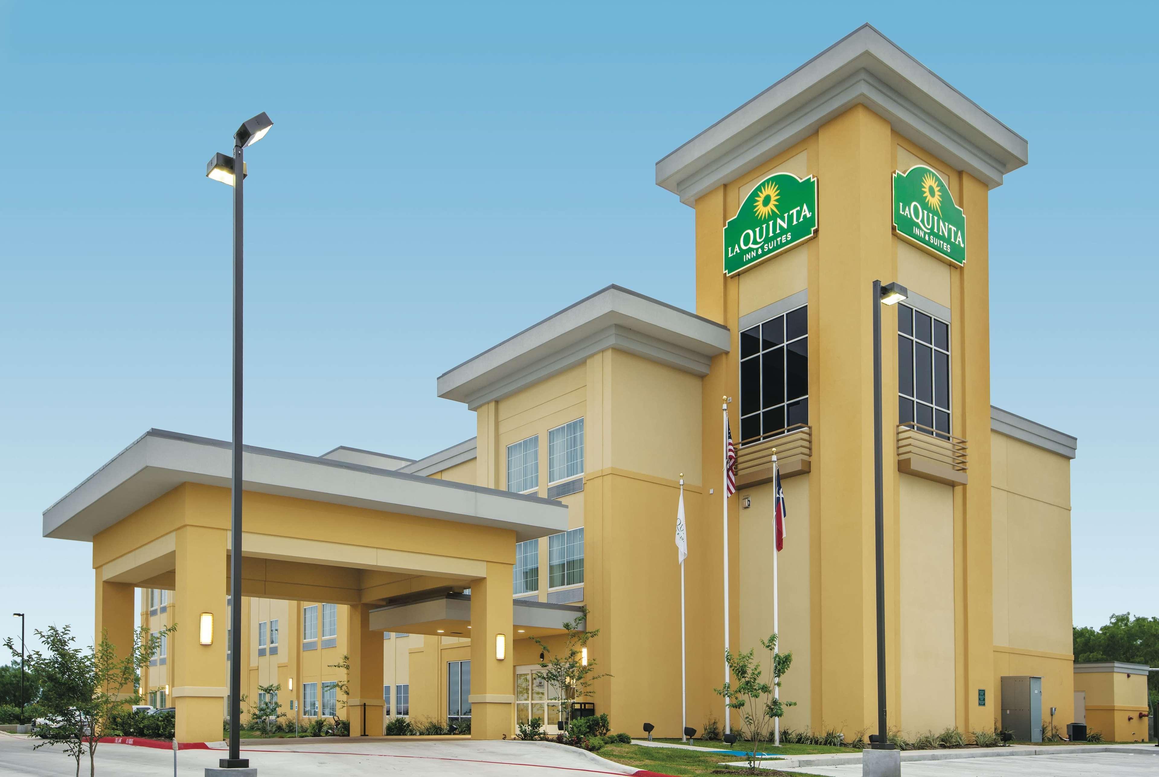 La Quinta By Wyndham Karnes City - Kenedy Екстер'єр фото